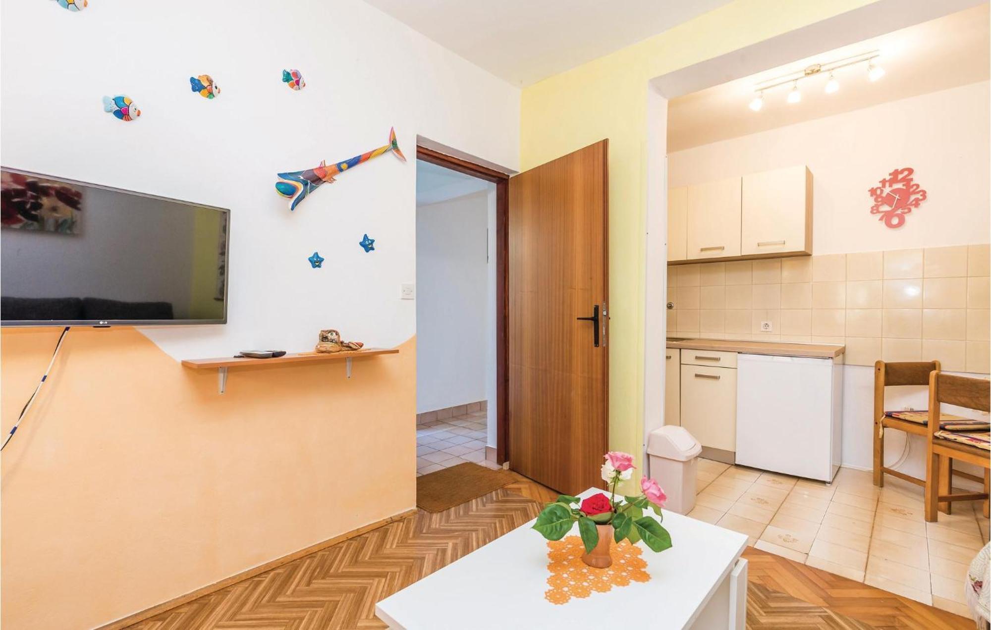 Stunning Apartment In Barbat-Rab With Wifi Barbat na Rabu Exteriér fotografie